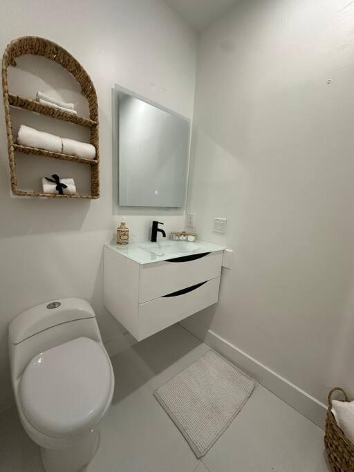 Lovers Cove Tamiami Exterior foto